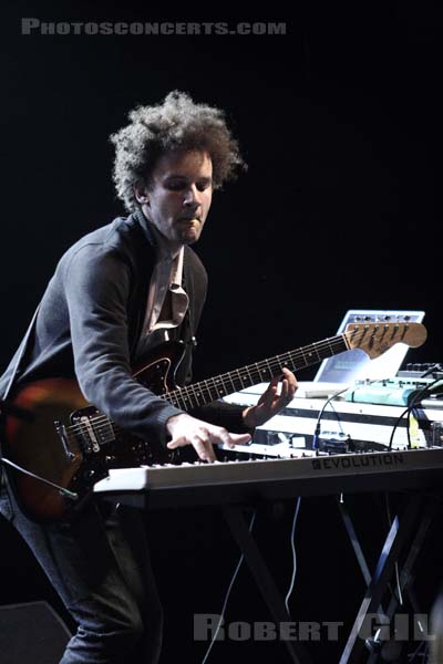 BATTLES - 2007-10-16 - PARIS - Trabendo - 